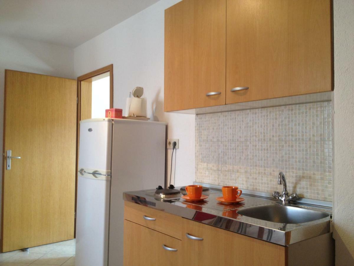 Apartment Parcina Трогір Екстер'єр фото